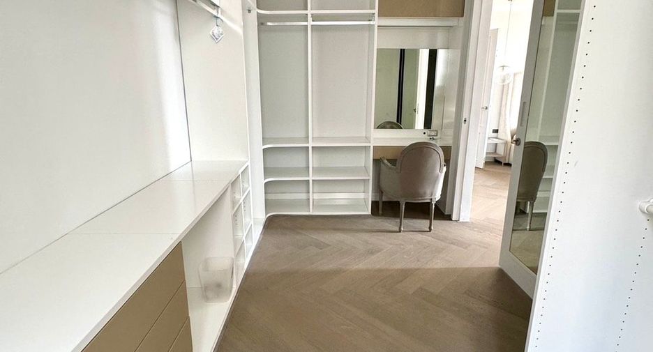 Reihenhaus zum Kauf mit 4 Zimmer in Watthana, Bangkok