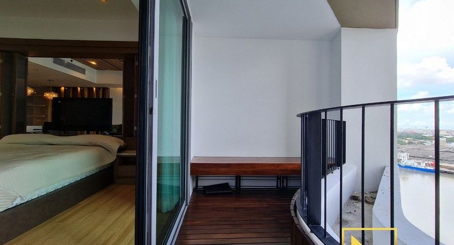 For rent 2 bedrooms condo in Yan Nawa, Bangkok