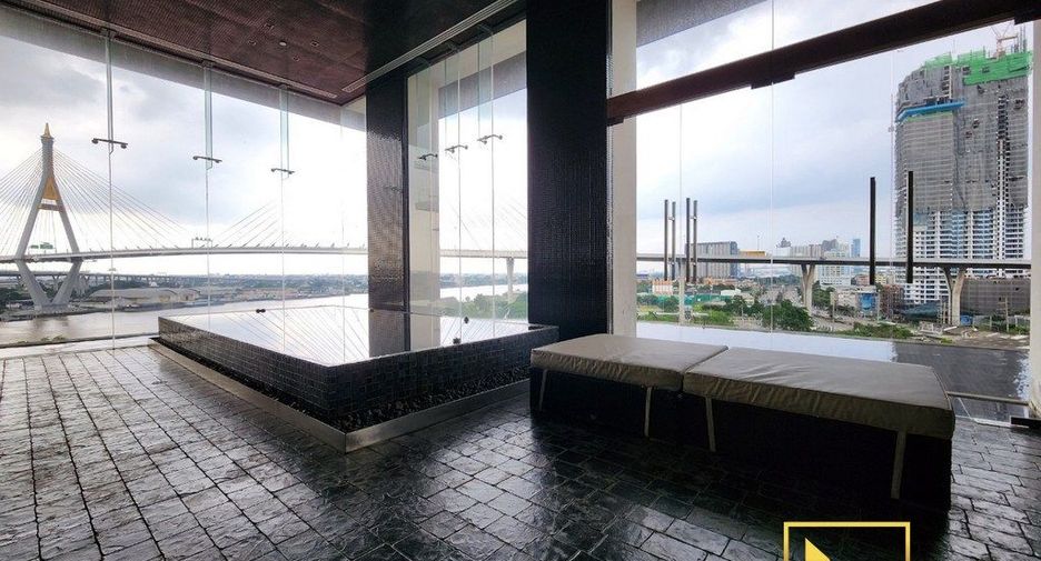 For rent 2 bedrooms condo in Yan Nawa, Bangkok