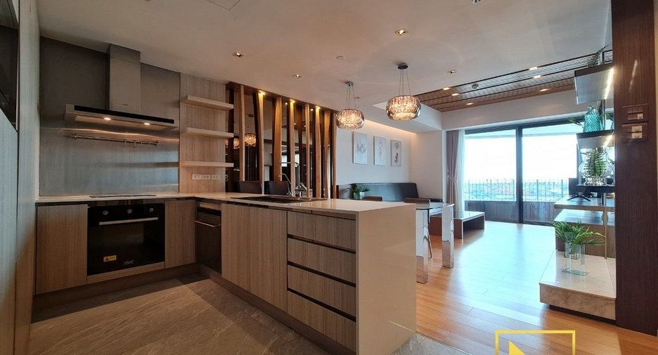 For rent 2 bedrooms condo in Yan Nawa, Bangkok