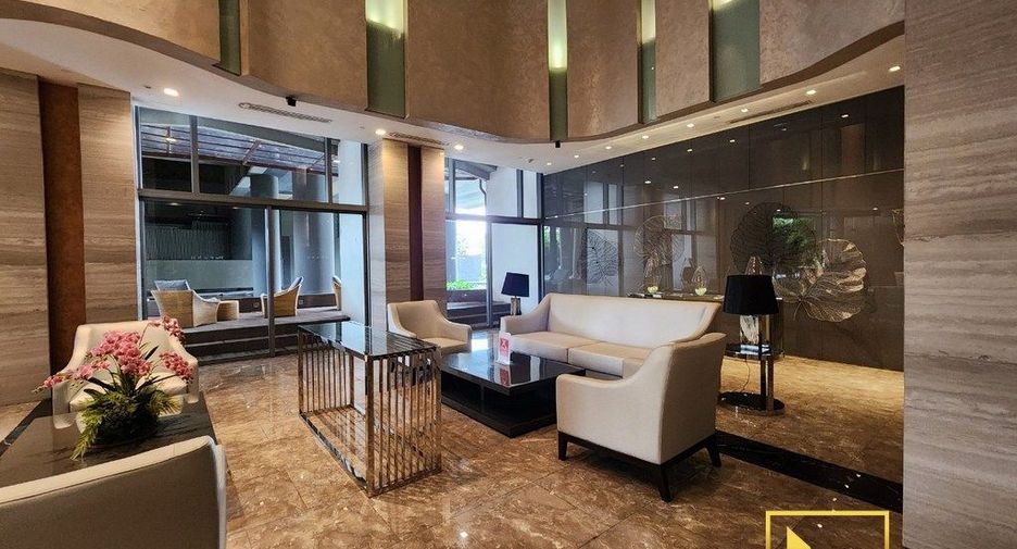 For rent 2 bedrooms condo in Yan Nawa, Bangkok