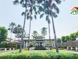 For sale 5 Beds house in Bangkok Noi, Bangkok