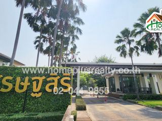 For sale 5 Beds house in Bangkok Noi, Bangkok