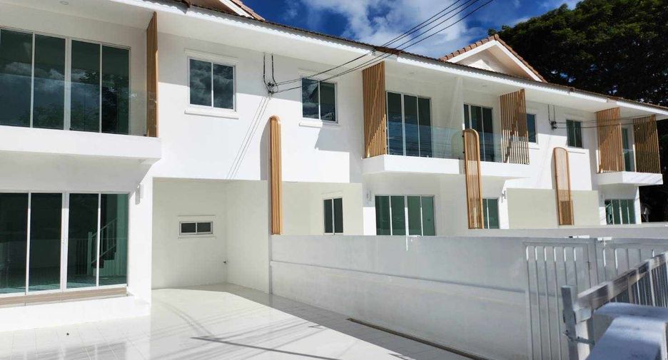 For rent and for sale 3 bed townhouse in San Sai, Chiang Mai