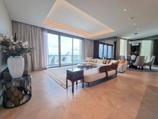 For rent 3 bedrooms condo in Khlong San, Bangkok