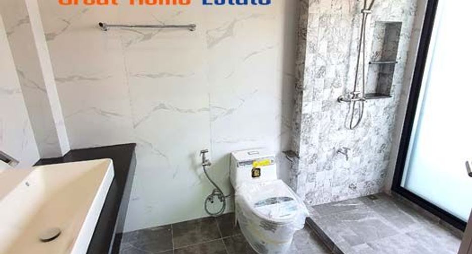 For sale 4 bedrooms house in Thawi Watthana, Bangkok