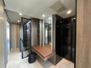 For rent 2 bedrooms condo in Pathum Wan, Bangkok