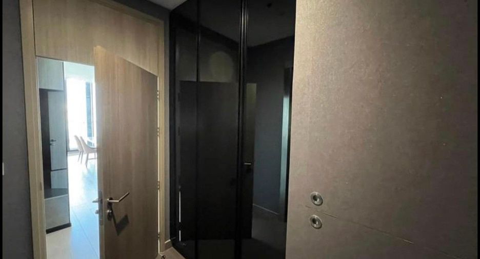Wohnung zur Miete mit 2 Zimmer in Pathum Wan, Bangkok