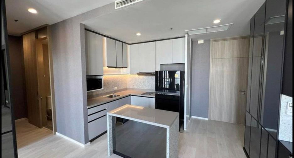 Wohnung zur Miete mit 2 Zimmer in Pathum Wan, Bangkok