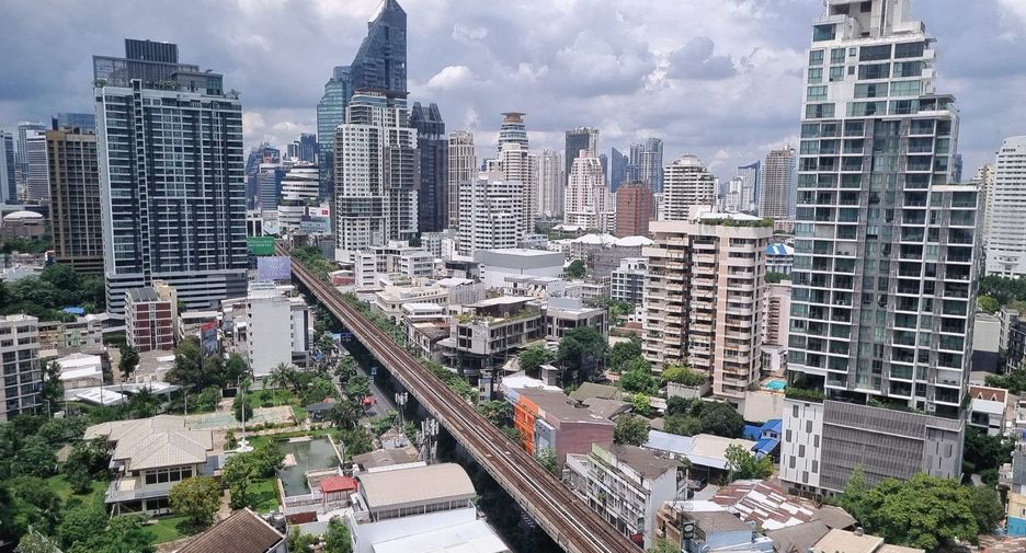 À louer et à vendre 2 chambres condo à Khlong Toei, Bangkok
