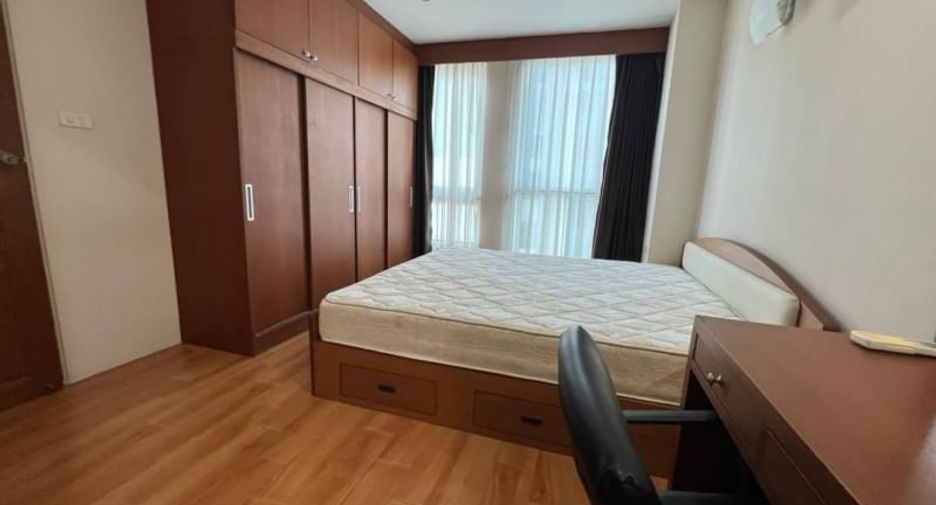 For rent 2 bedrooms condo in Si Racha, Chonburi