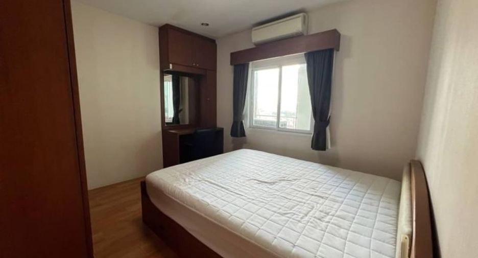 For rent 2 bedrooms condo in Si Racha, Chonburi