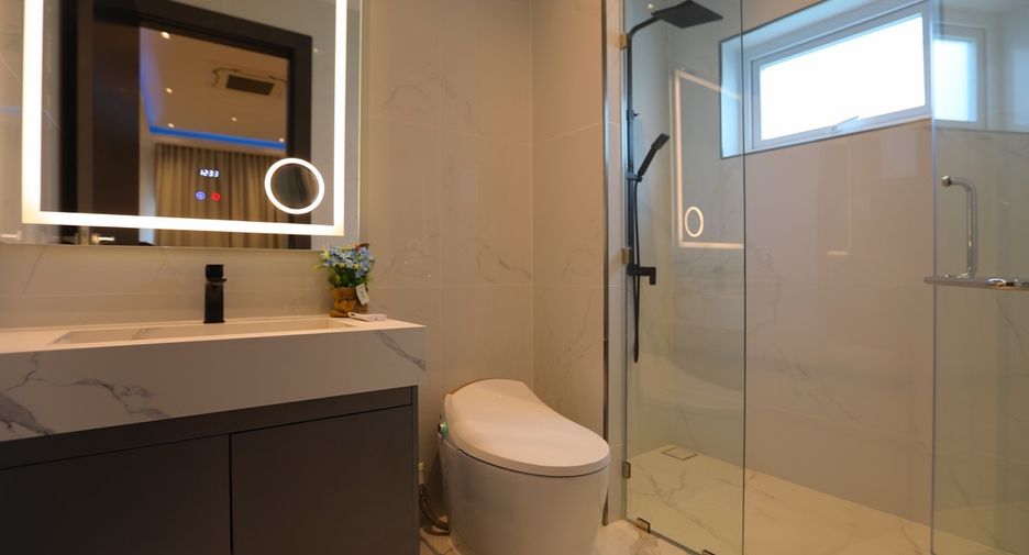 For rent and for sale 9 bedrooms house in Min Buri, Bangkok