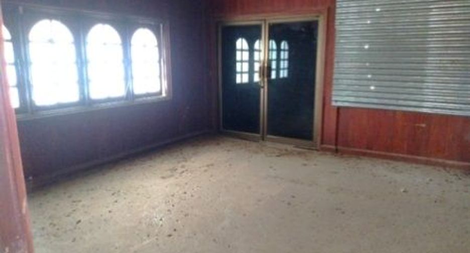 For sale warehouse in Wiset Chai Chan, Ang Thong