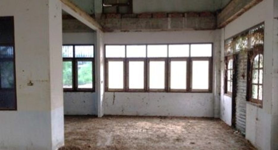 For sale warehouse in Wiset Chai Chan, Ang Thong