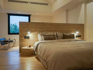 For sale 3 bed townhouse in Phaya Thai, Bangkok