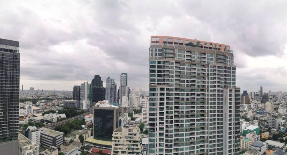 For sale 2 bedrooms condo in Sathon, Bangkok
