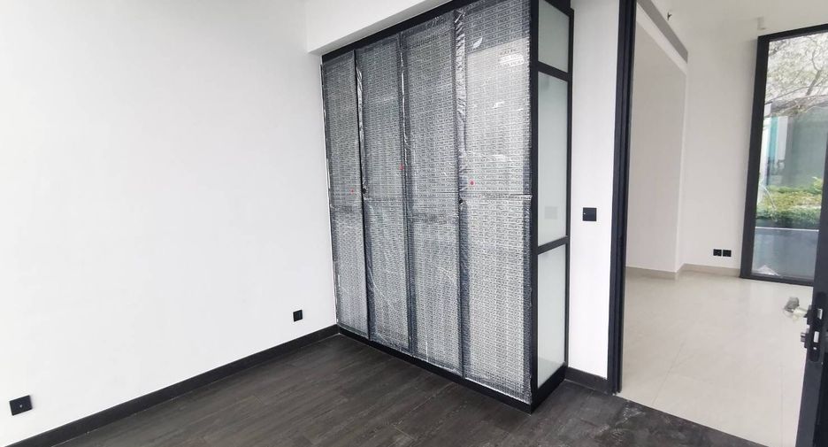 For sale 2 bedrooms condo in Sathon, Bangkok