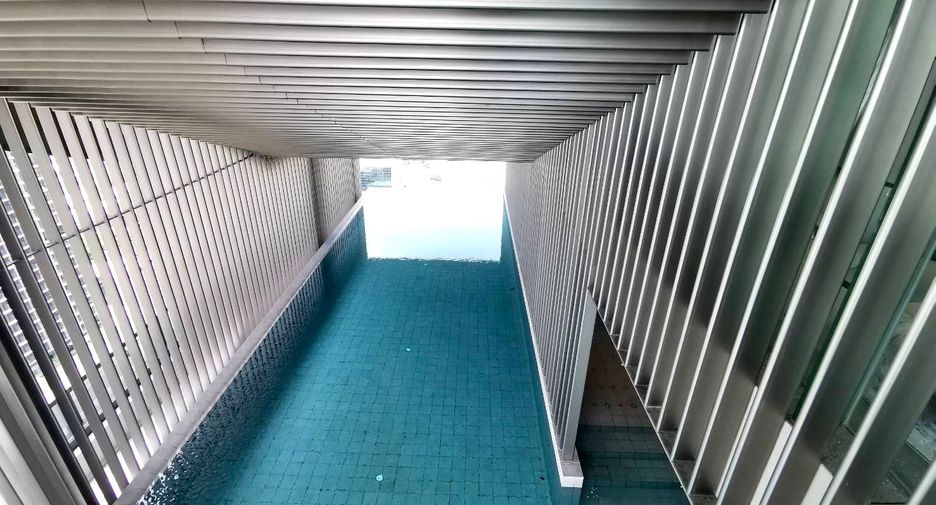 For sale 2 bedrooms condo in Sathon, Bangkok