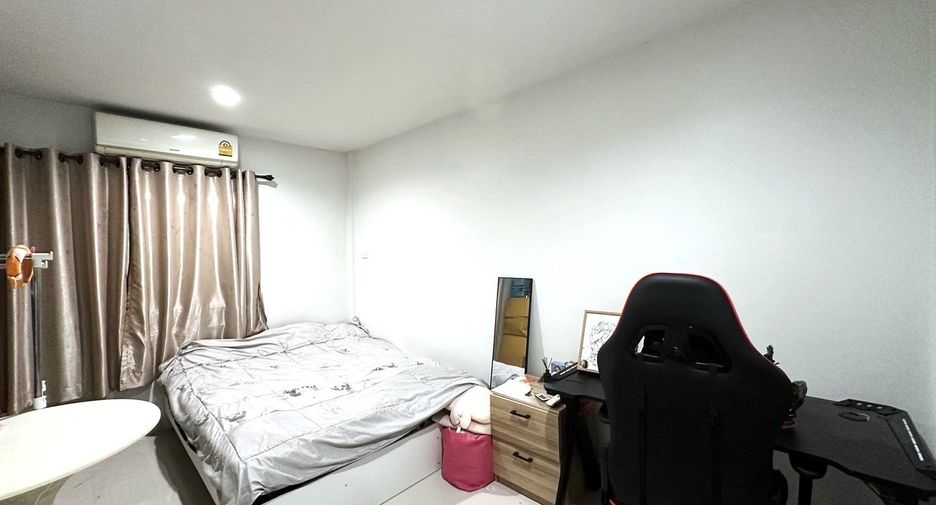For sale 2 bedrooms townhouse in Khlong Sam Wa, Bangkok