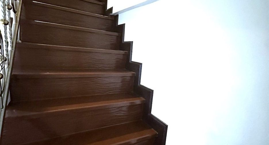 For sale 2 bedrooms townhouse in Khlong Sam Wa, Bangkok