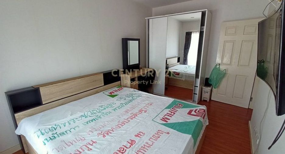 For rent 3 bedrooms townhouse in Prawet, Bangkok
