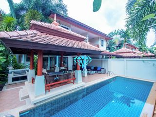 For sale 4 ベッドルーム townhouse in Thalang, Phuket
