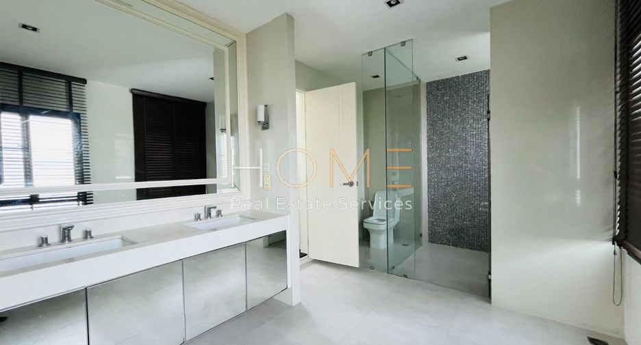 Haus zum Kauf mit 5 Zimmer in Bueng Kum, Bangkok