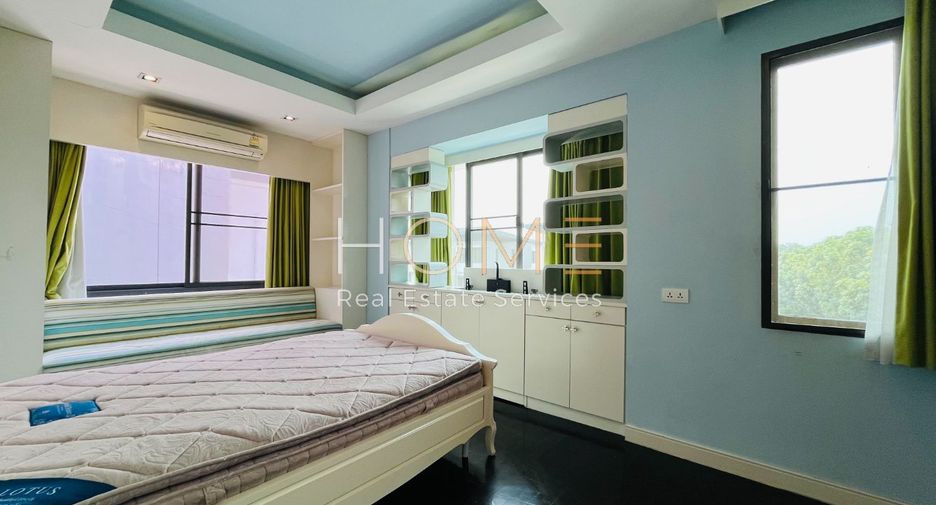 Haus zum Kauf mit 5 Zimmer in Bueng Kum, Bangkok