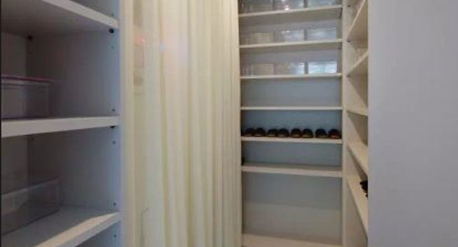 For sale 4 bedrooms house in Watthana, Bangkok