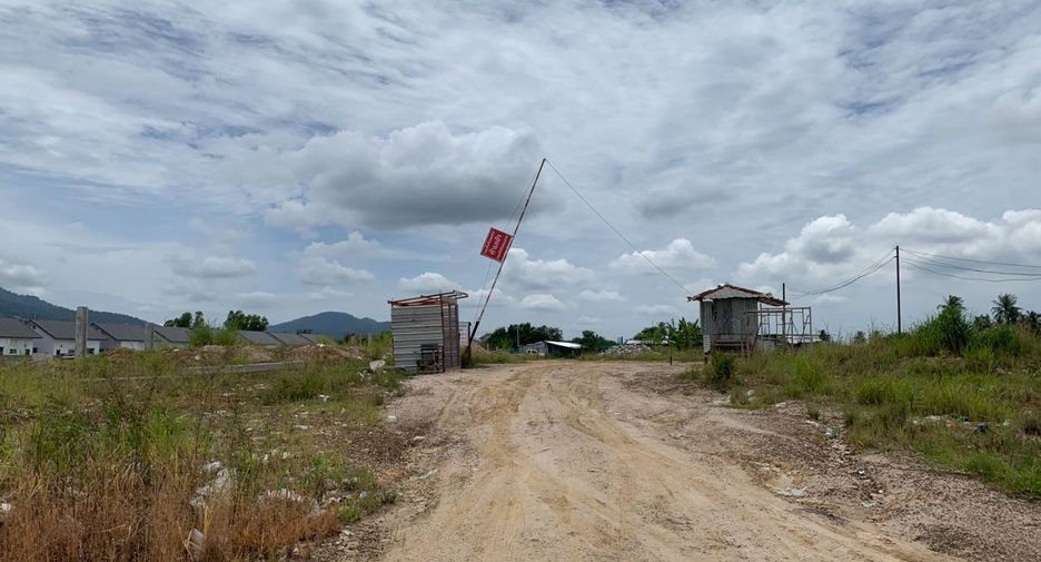 For sale land in Ban Bueng, Chonburi