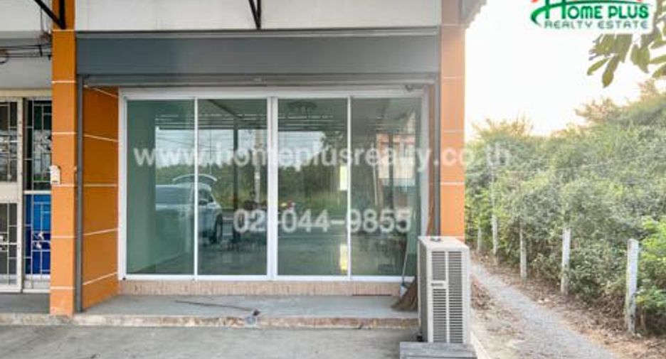 For sale 3 bed retail Space in Mueang Ang Thong, Ang Thong