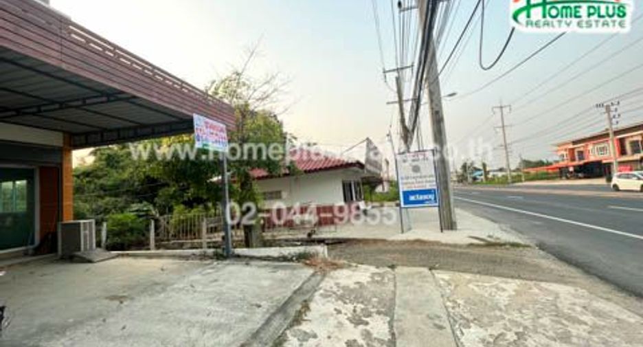 For sale 3 Beds retail Space in Mueang Ang Thong, Ang Thong