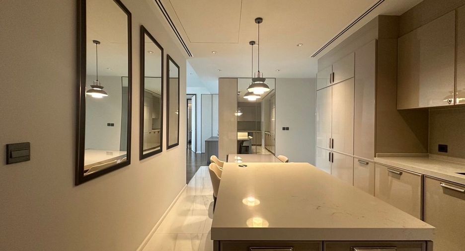 Condo en alquiler de 2 habitaciones en Khlong Toei, Bangkok