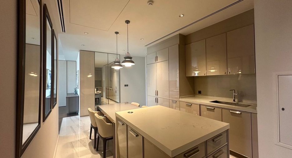 Condo en alquiler de 2 habitaciones en Khlong Toei, Bangkok
