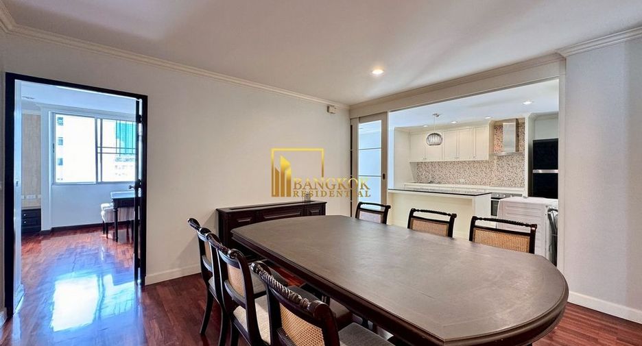 Condo en alquiler de 3 habitaciones en Khlong Toei, Bangkok