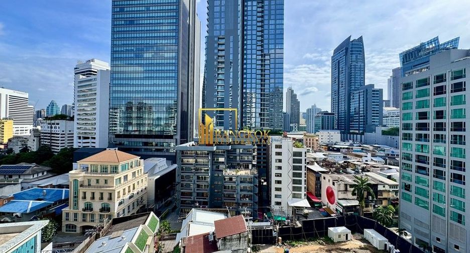 Condo en alquiler de 3 habitaciones en Khlong Toei, Bangkok