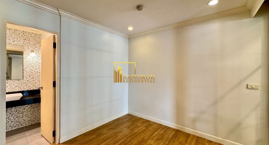 Condo en alquiler de 3 habitaciones en Khlong Toei, Bangkok