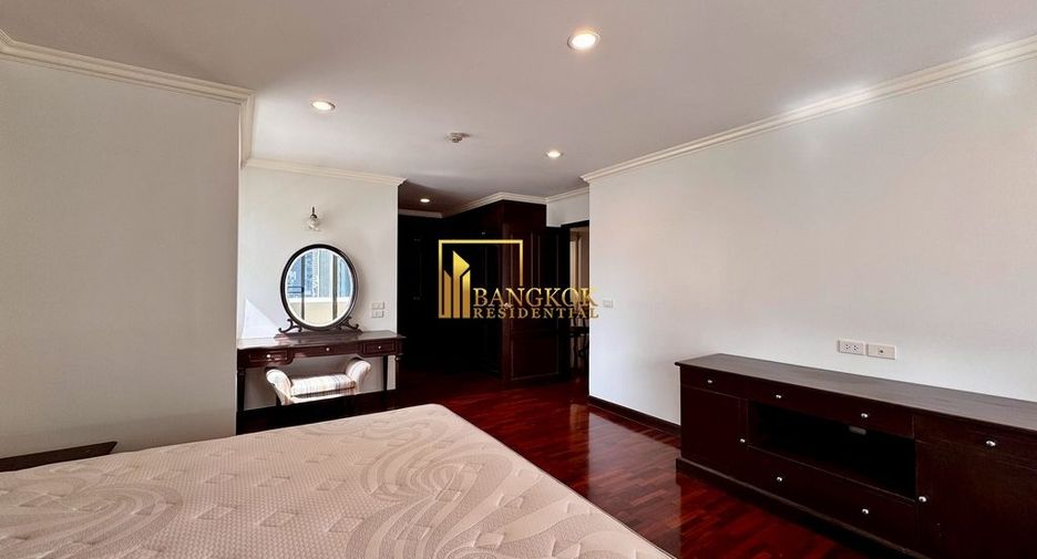 Condo en alquiler de 3 habitaciones en Khlong Toei, Bangkok