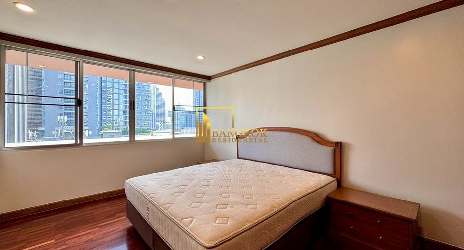 Condo en alquiler de 3 habitaciones en Khlong Toei, Bangkok