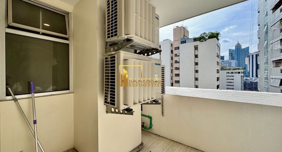Condo en alquiler de 3 habitaciones en Khlong Toei, Bangkok