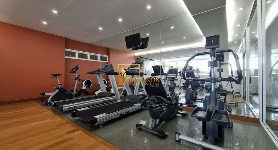 Condo en alquiler de 3 habitaciones en Khlong Toei, Bangkok