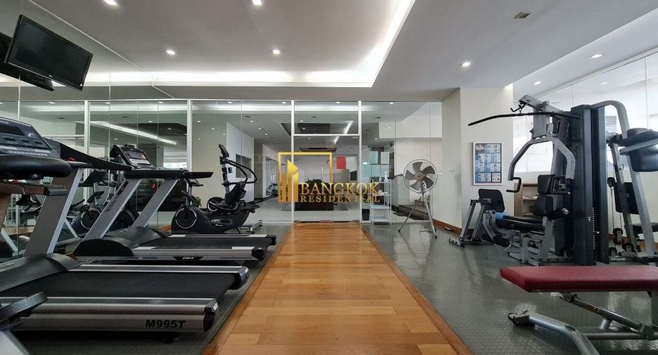 Condo en alquiler de 3 habitaciones en Khlong Toei, Bangkok