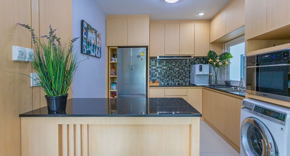 For sale 4 ベッドルーム house in Mueang Krabi, Krabi