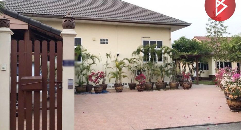For sale 5 bed house in Mueang Ratchaburi, Ratchaburi