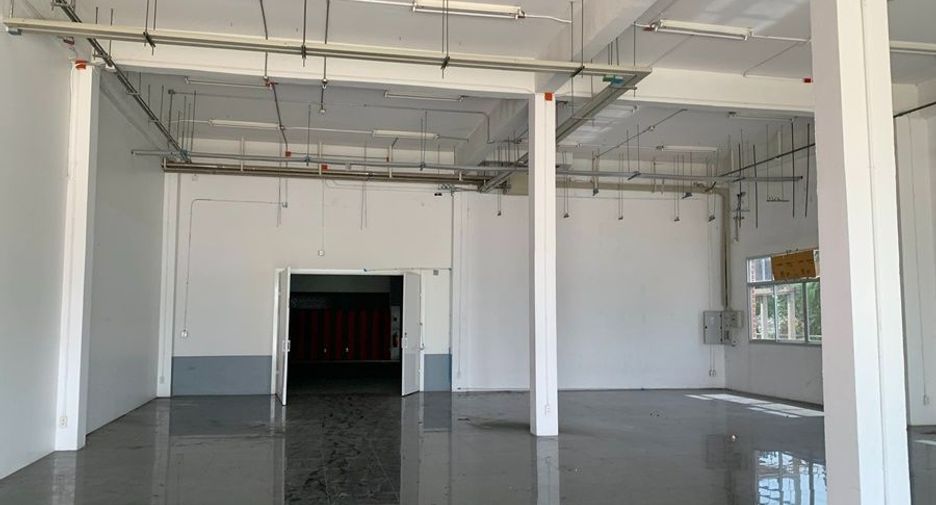出租 仓库 在 Lat Krabang, 曼谷