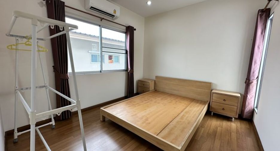 For rent 3 bedrooms house in Si Racha, Chonburi