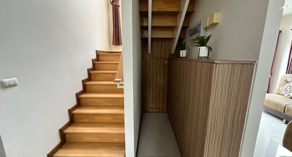 For rent 3 bedrooms house in Si Racha, Chonburi
