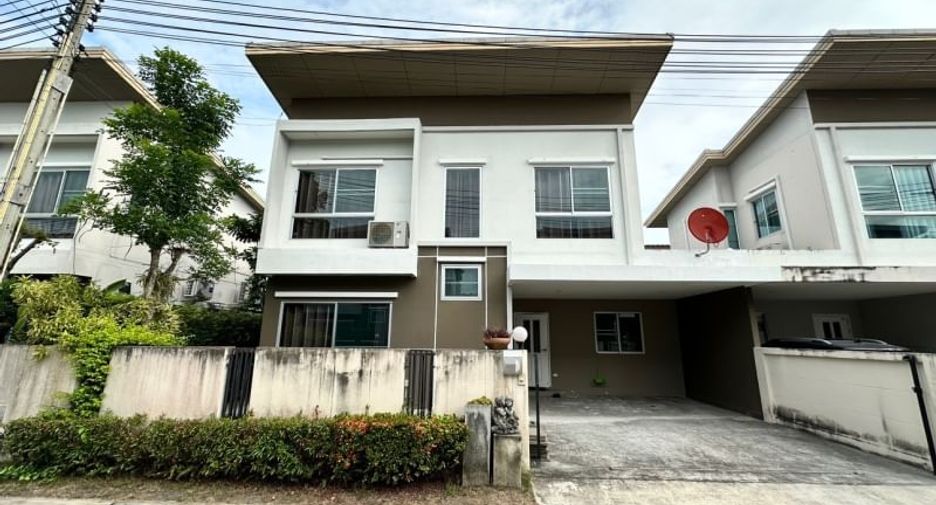 For rent 3 bedrooms house in Si Racha, Chonburi