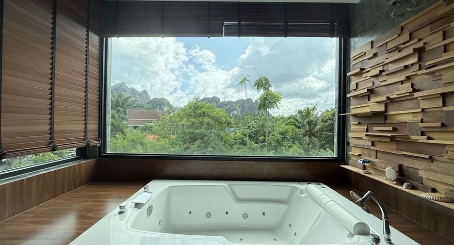 For rent 2 bedrooms villa in Mueang Krabi, Krabi